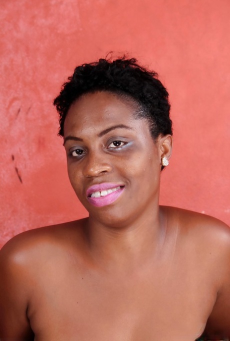 Short haired black chick Lulu making her nude modeling debut