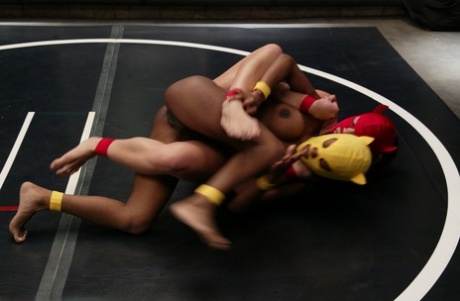 Ultimate Surrender featuring Crimson Ninja, Yellow Kitty Naked Photos