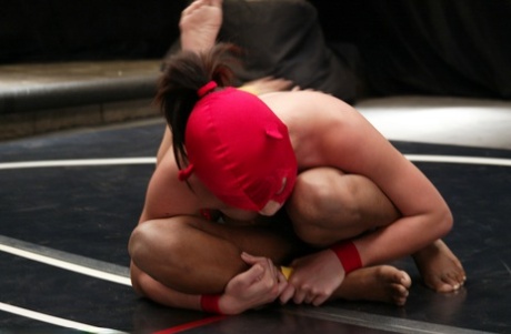 Ultimate Surrender featuring Crimson Ninja, Yellow Kitty Naked Photos