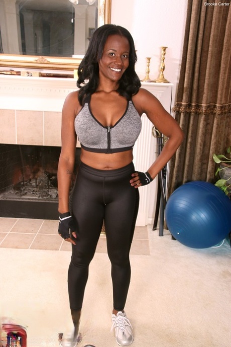 Mature Black Pussy Pics