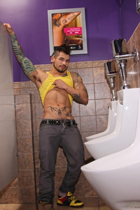 Black homosexuals and a hot tattooed Mexican pose naked in the toilet