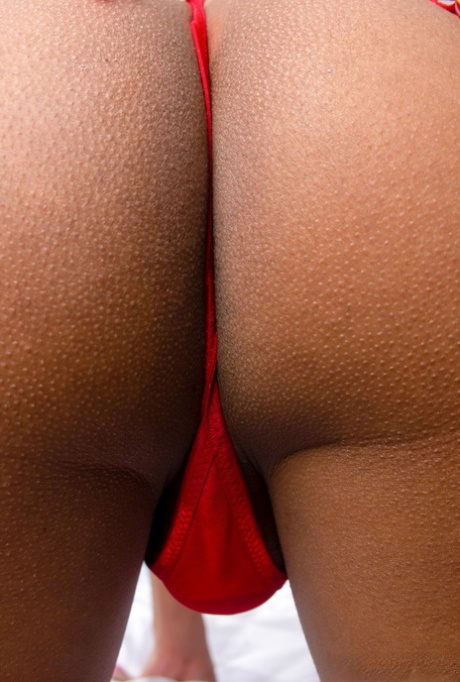 Femout XXX featuring Zaza Zariaa Nude Pics