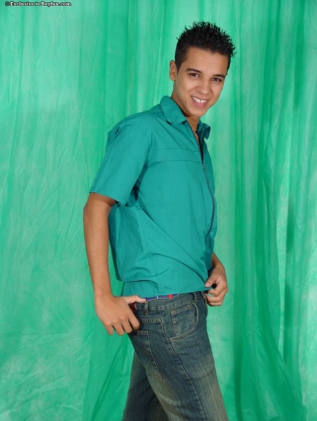 Good-looking ebony twink Rafael 2 shows off his suckable dick & jerks off